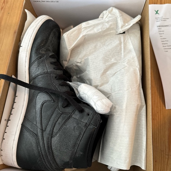 Size 10.5 - Air Jordan 1 Retro OG High Cyber Monday - Picture 14 of 15